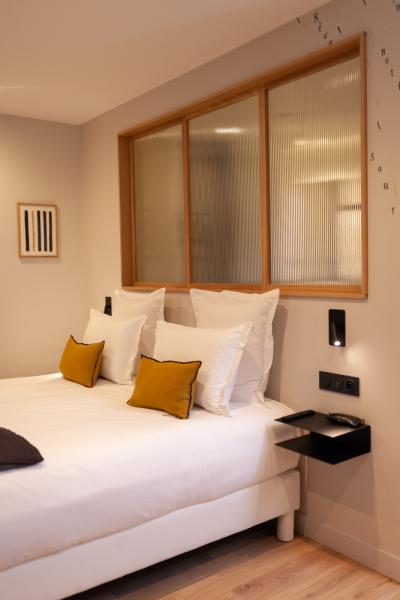 Tinah Paris Champs Élysées - chambre