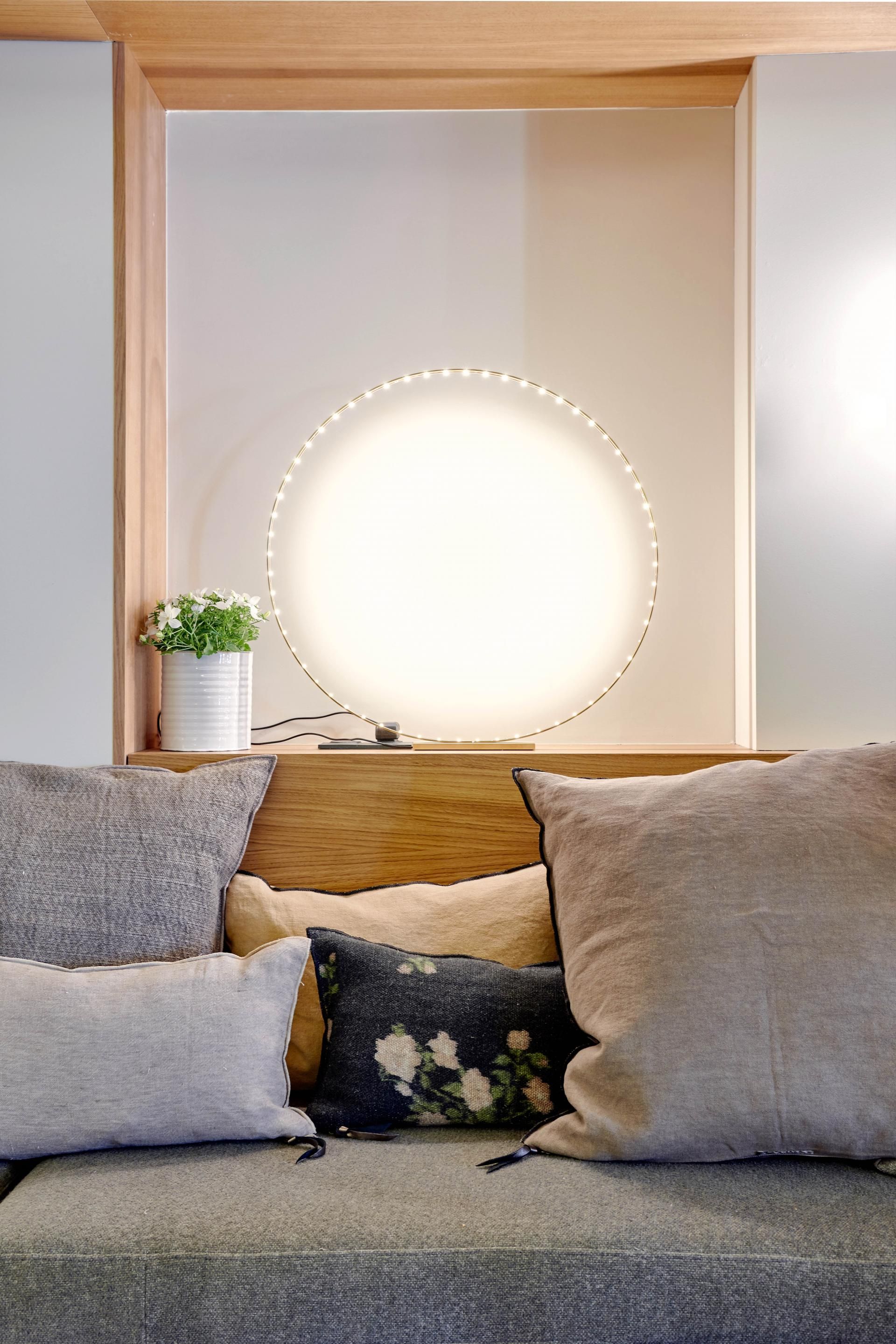 Tinah Paris, Réaumur